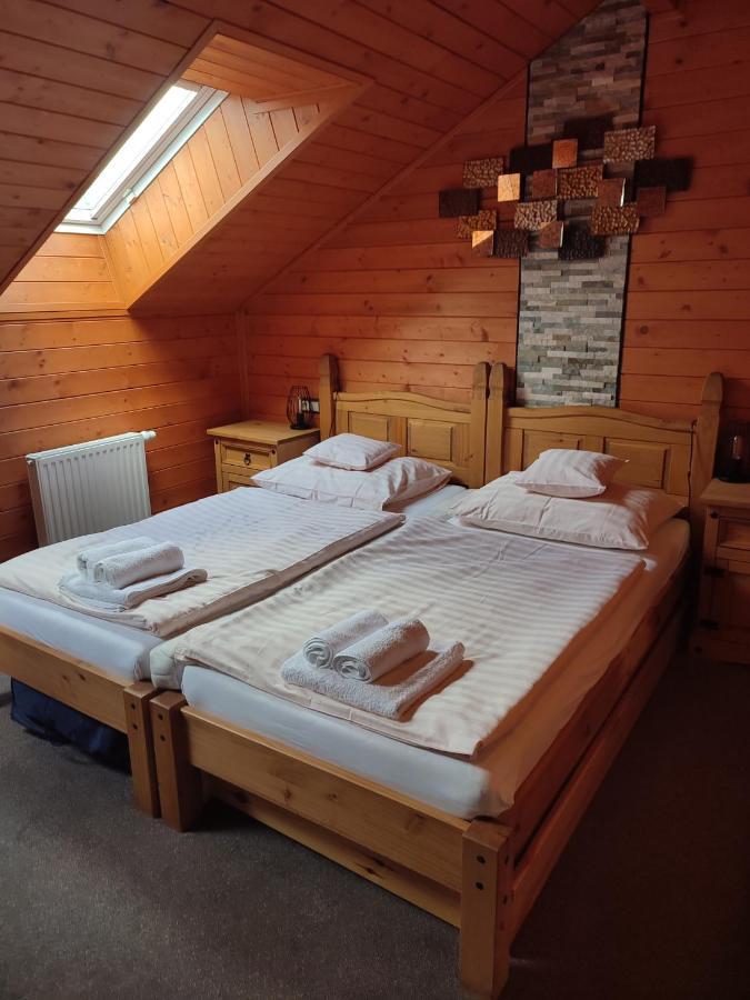 Hotel Nábřežní terasy Žďár nad Sázavou Esterno foto