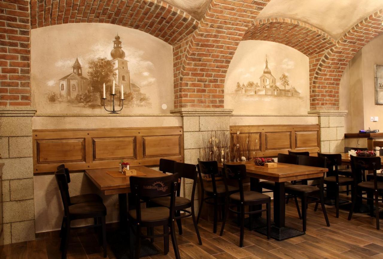 Hotel Nábřežní terasy Žďár nad Sázavou Esterno foto